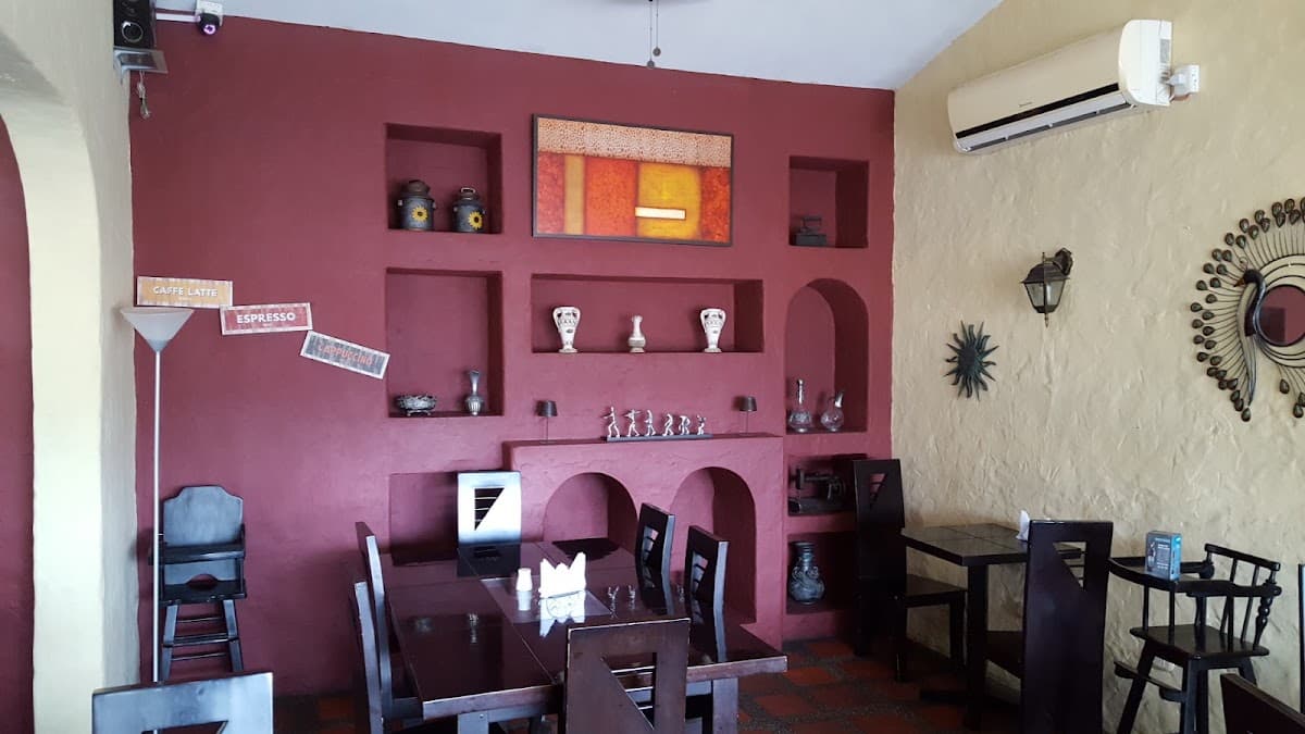 Interior real de Sogale Café-Restaurant en Salinas